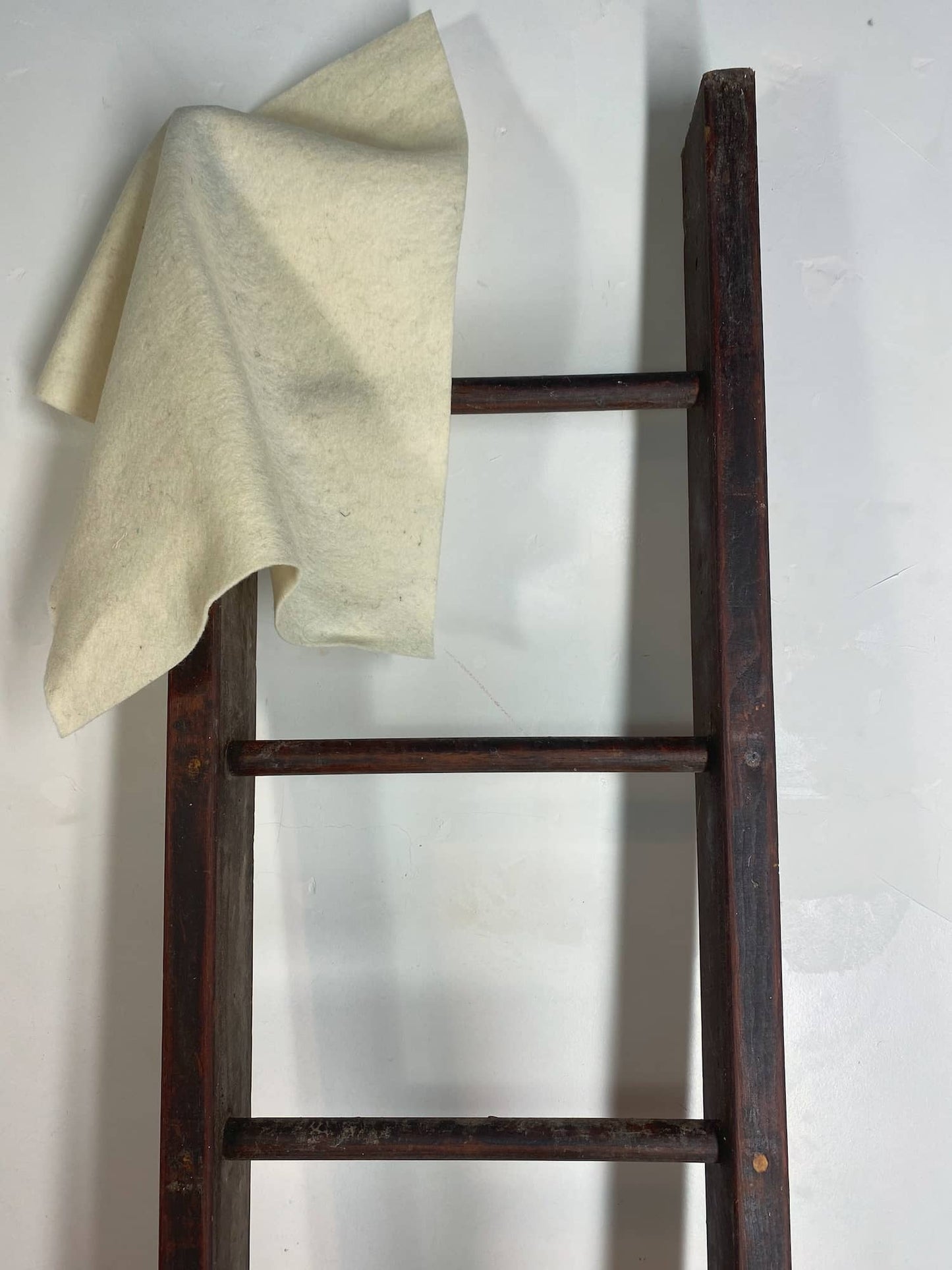 tissu feutre, laine française, blanc écru, tissu écoresponsable, décoration, ameublement, made in france, pyrenees, marelha